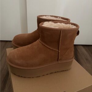 UGG mini platform boots